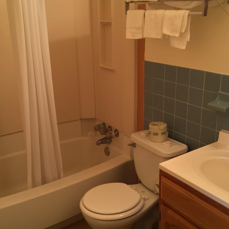 Macthrift Motor Inn 버지니아비치 외부 사진